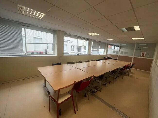 Plus de détails pour Bureau à louer