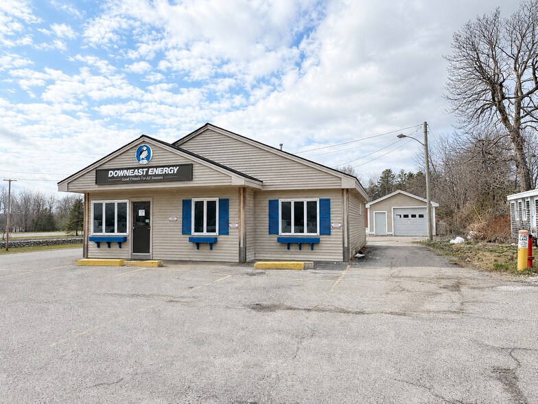 8 Railroad Sq, Yarmouth, ME à louer - Photo de l’immeuble – Image 1 sur 4