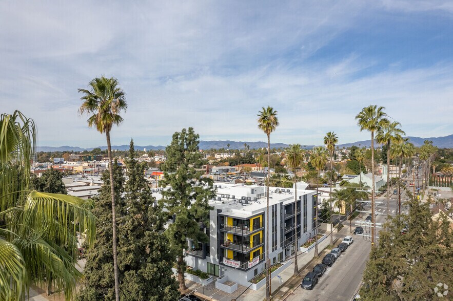 6363 Tyrone Ave, Van Nuys, CA à vendre - Aérien – Image 2 sur 9