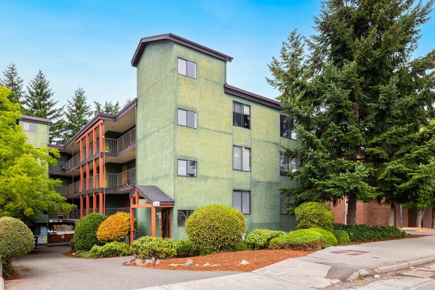 712 N 143rd St, Seattle, WA à vendre - Photo de l’immeuble – Image 1 sur 18