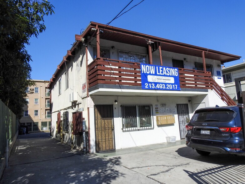 227 S Bonnie Brae St, Los Angeles, CA à vendre - Photo de l’immeuble – Image 2 sur 15