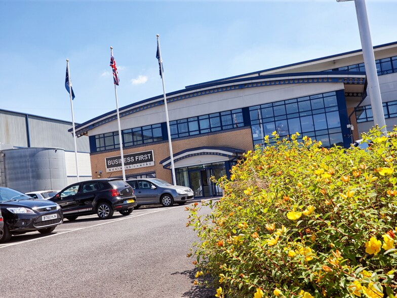 Mead Way, Burnley à louer - Photo de l’immeuble – Image 3 sur 25