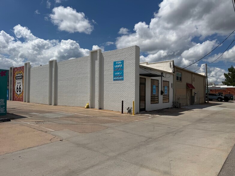 116 S Broadway, Edmond, OK à louer - Photo de l’immeuble – Image 3 sur 18
