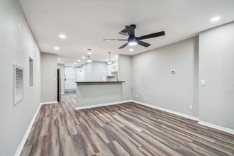 446 2nd St N, Saint Petersburg, FL à louer Photo de l’immeuble– Image 1 sur 24