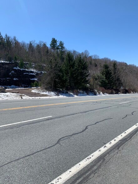 17B @ Broadway portefeuille de 2 biens à vendre sur LoopNet.fr - Photo de l’immeuble – Image 3 sur 3