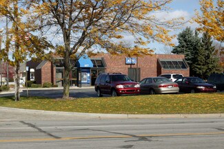 Plus de détails pour 857 4 Mile Rd, Grand Rapids, MI - Local commercial à vendre