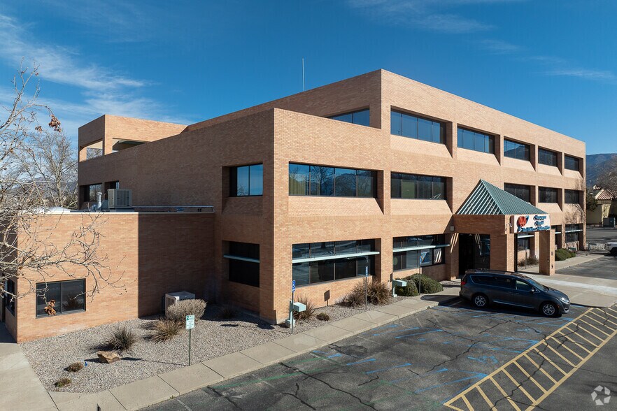 10501 Montgomery Blvd NE, Albuquerque, NM à louer - Photo principale – Image 1 sur 14