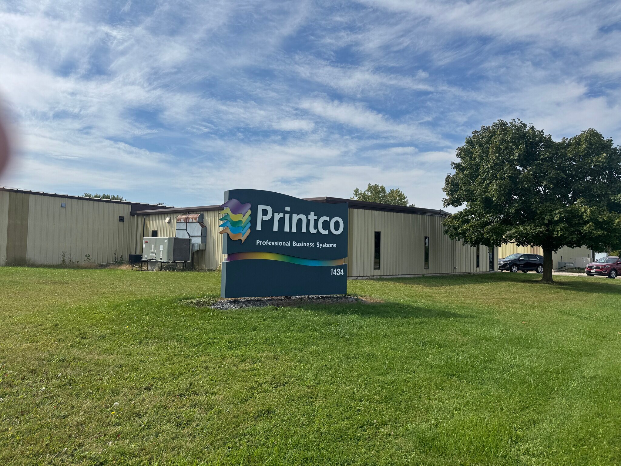 1434 Progress Ln, Omro, WI à vendre Photo de l’immeuble– Image 1 sur 34