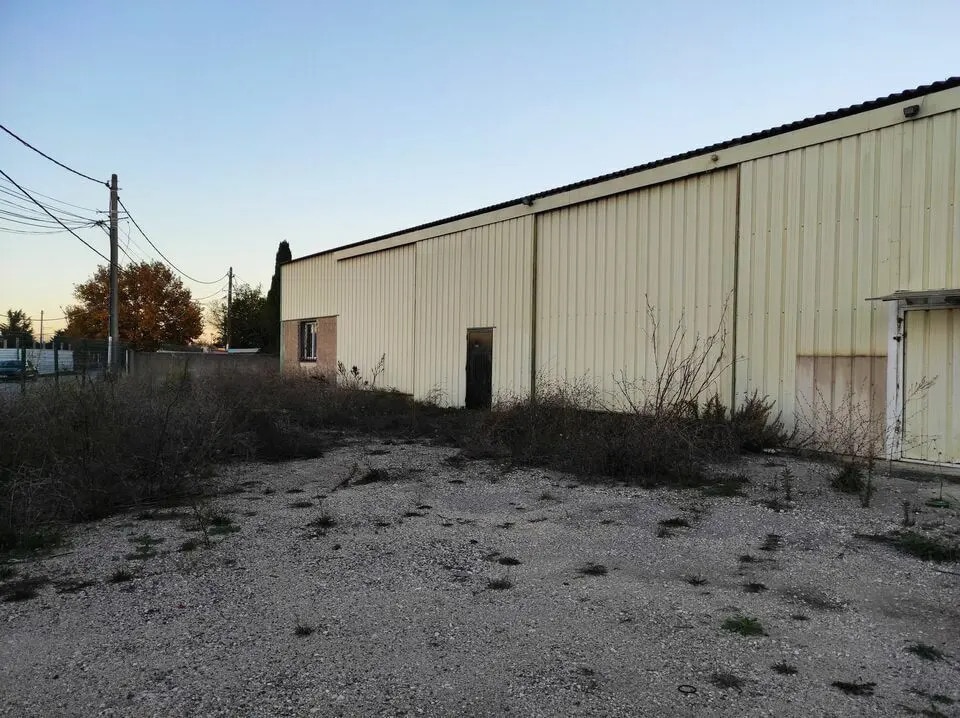 Industriel/Logistique dans Gignac-la-Nerthe à louer Photo de l’immeuble– Image 1 sur 3