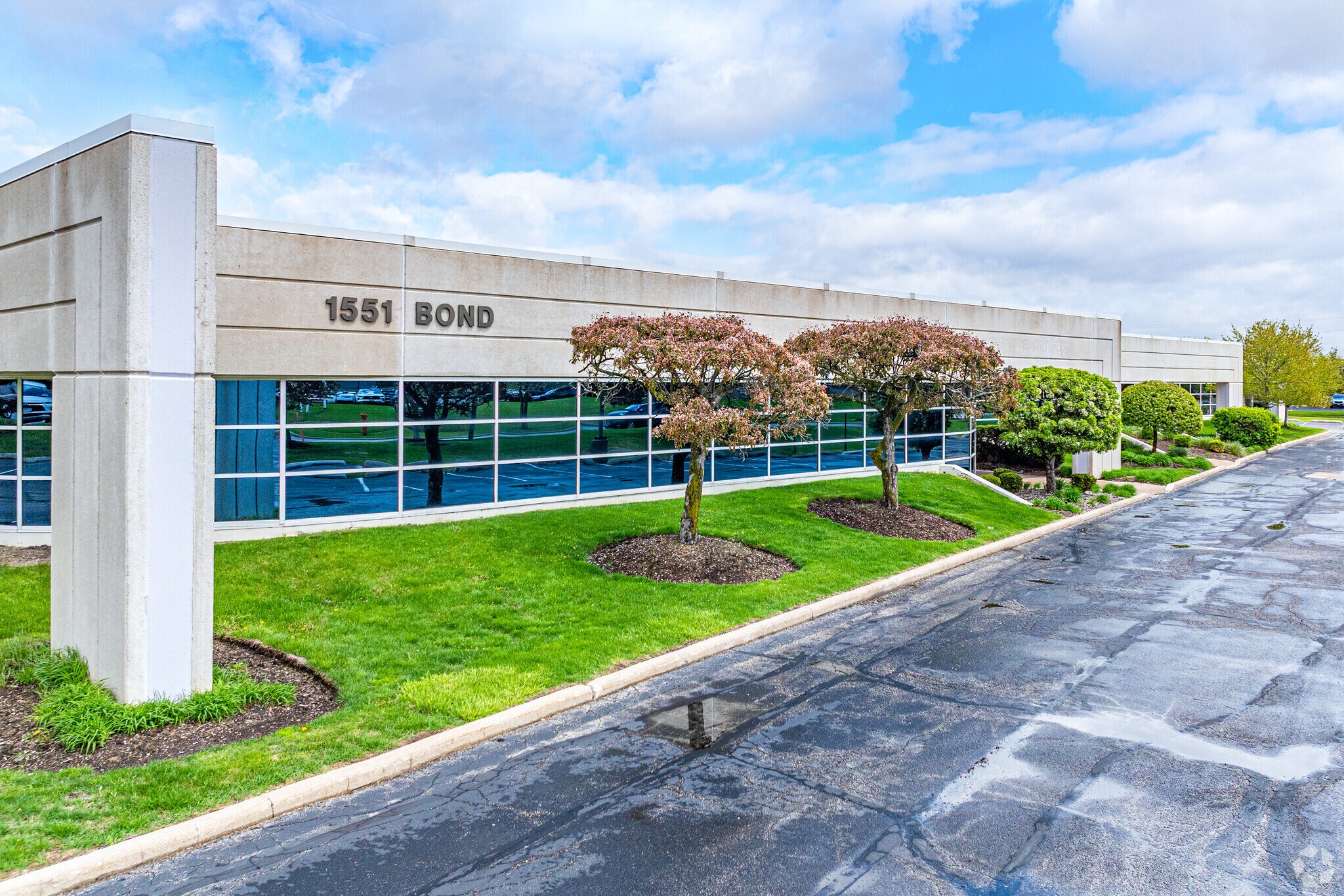1551 Bond St, Naperville, IL à vendre Photo principale– Image 1 sur 6