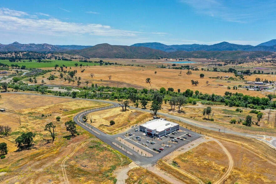 18657 Oak Meadow Dr, Middletown, CA à vendre - Photo principale – Image 1 sur 5