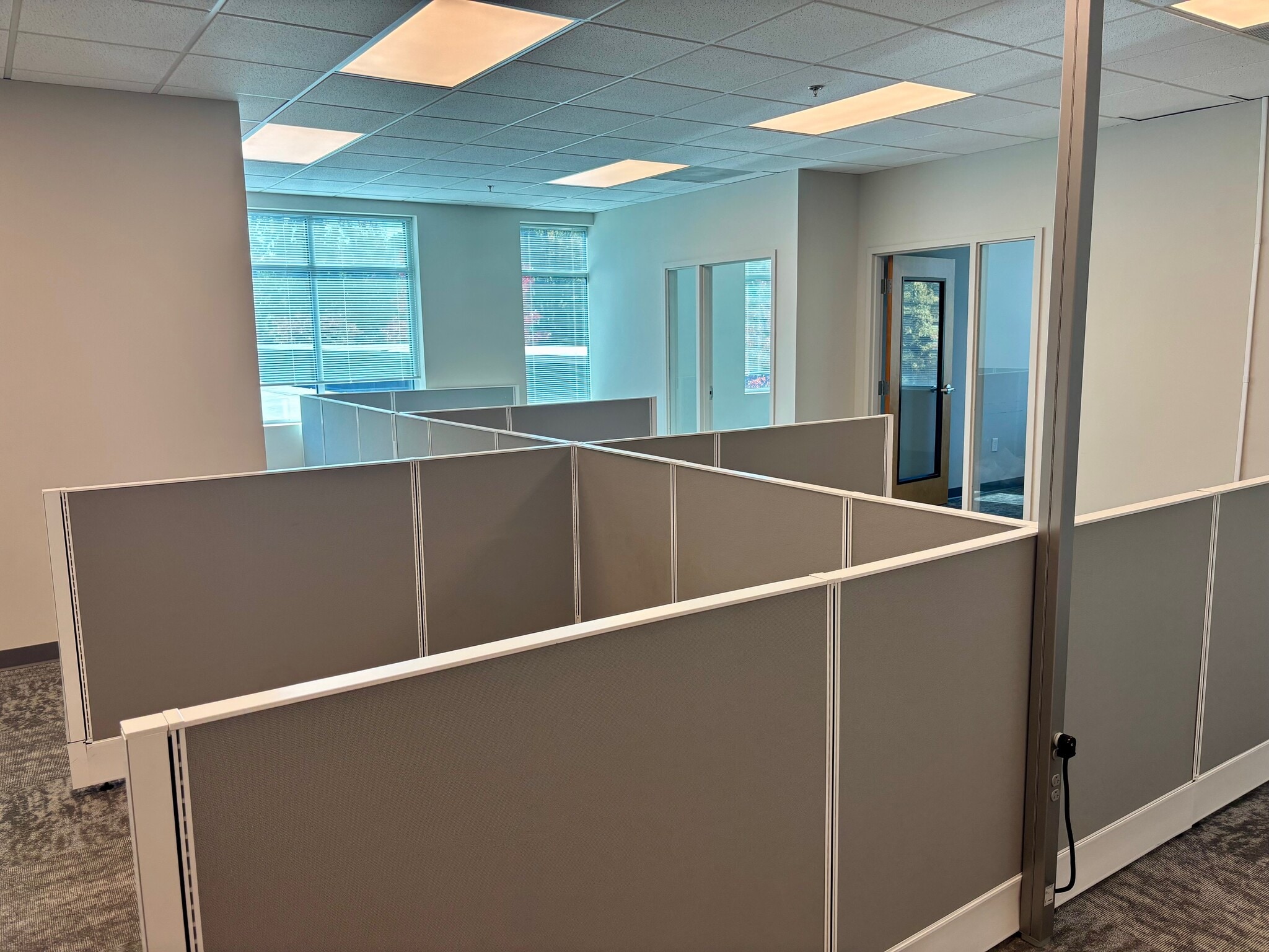 800 W Williams St, Apex, NC à louer Photo intérieure– Image 1 sur 5