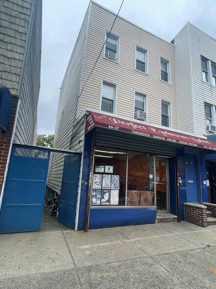 6627 Grand Ave, Maspeth, NY à vendre - Photo principale – Image 1 sur 3