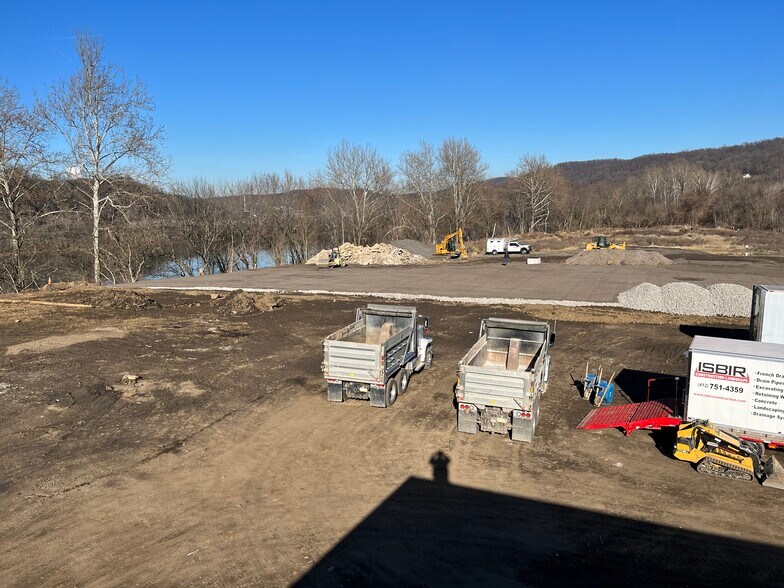 760 Atlantic Avenue, Elizabeth, PA à louer - Photo de la construction – Image 2 sur 4
