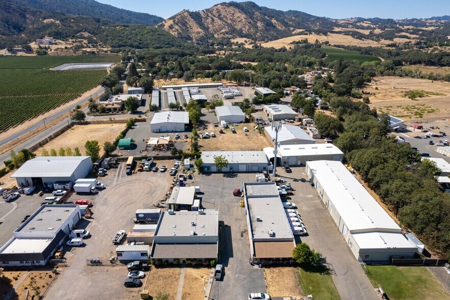 2020 Industry Rd, Ukiah, CA à louer - Aérien – Image 3 sur 7
