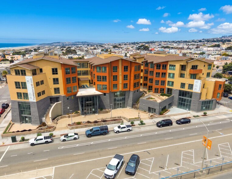 2800 Sloat Blvd, San Francisco, CA à louer - Photo de l’immeuble – Image 2 sur 5