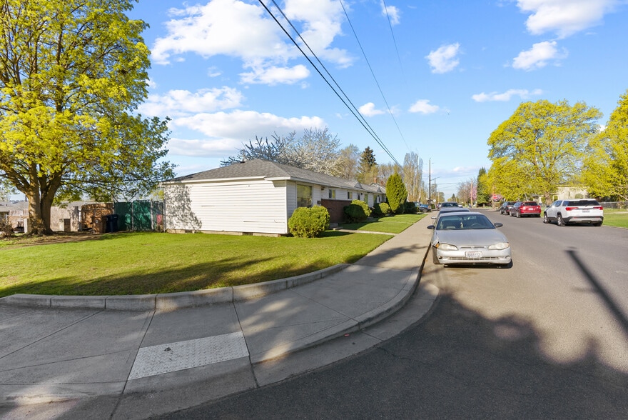 620 E Euclid Ave, Spokane, WA à vendre - Photo de l’immeuble – Image 3 sur 9