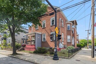 Plus de détails pour 64-66 Pitman St, Providence, RI - Logement à vendre