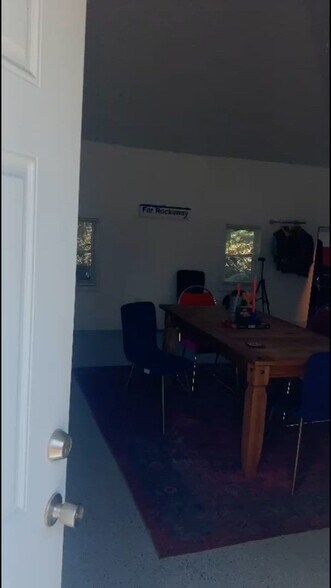 6611 Almeda Ave, Arverne, NY à louer - Vidéo sur l’annonce professionnelle – Image 2 sur 4