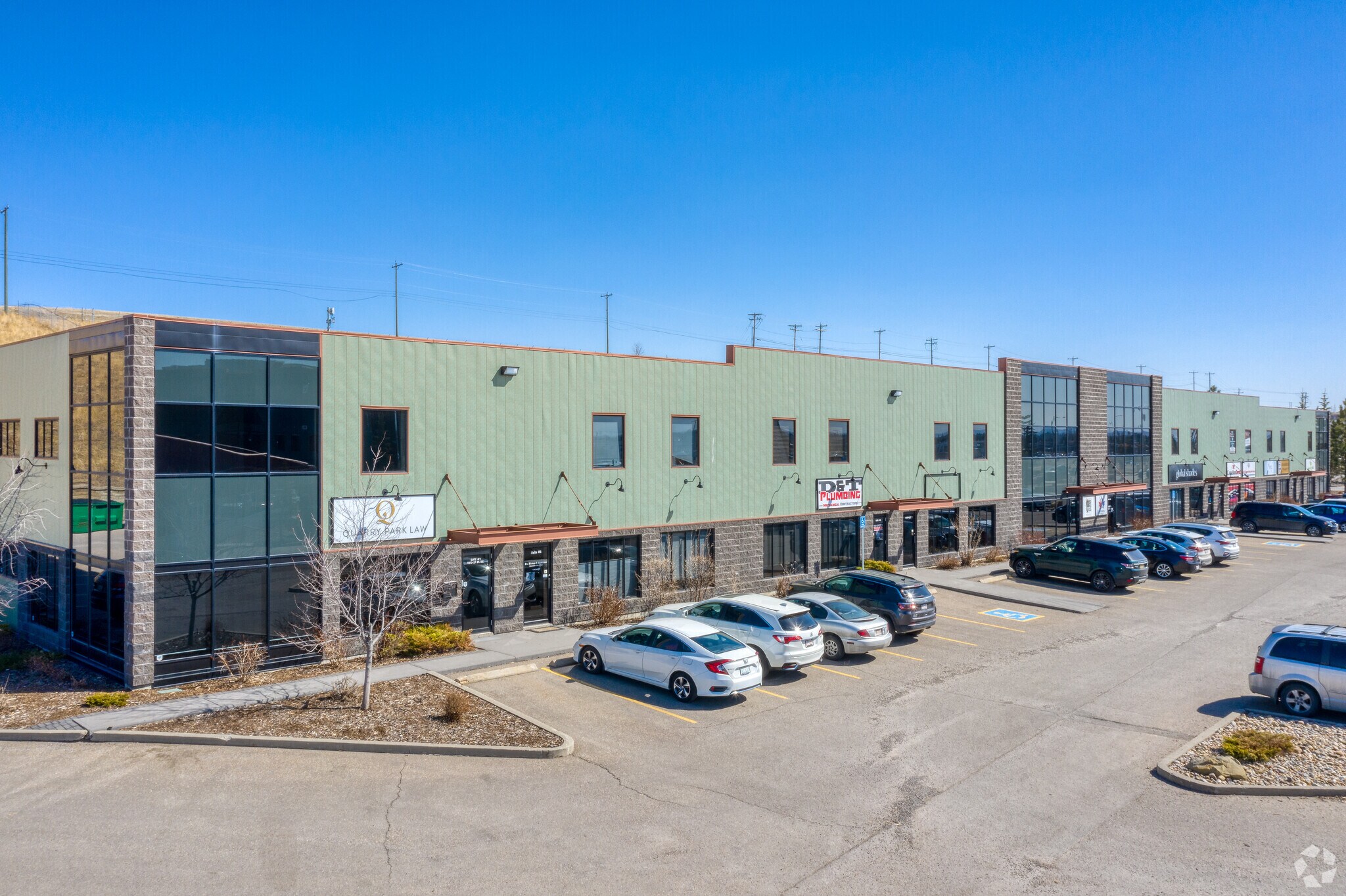 11410 27th St SE, Calgary, AB à vendre Photo principale– Image 1 sur 7