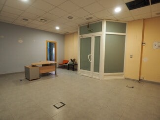 Plus de détails pour Local commercial à louer