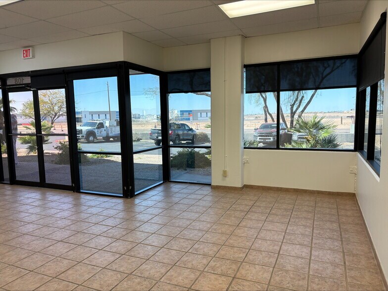 3673 S Bullard Ave, Goodyear, AZ à louer - Photo de l’immeuble – Image 3 sur 16