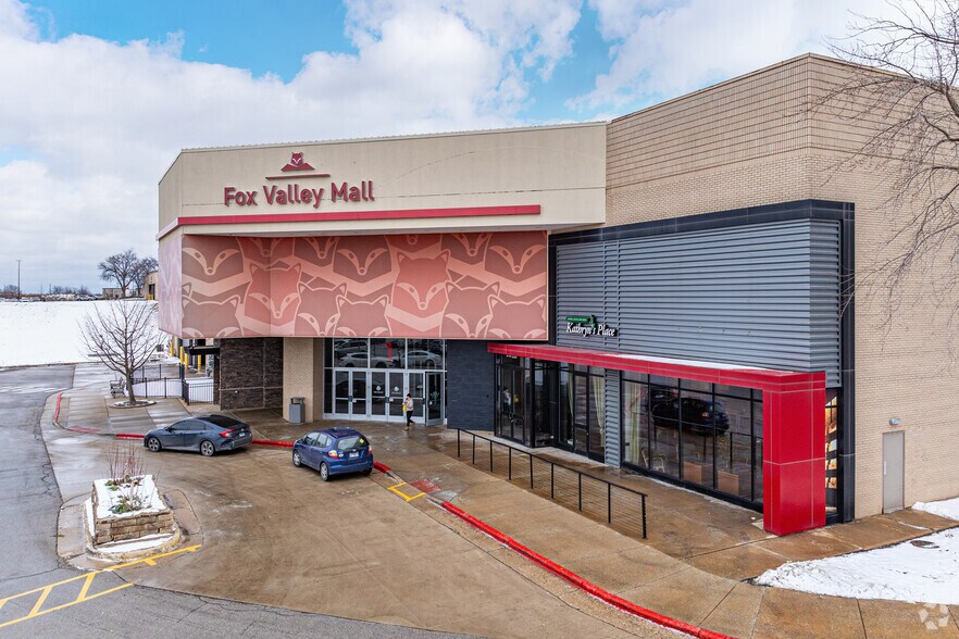 195 Fox Valley Ctr, Aurora, IL à louer - Photo principale – Image 3 sur 3