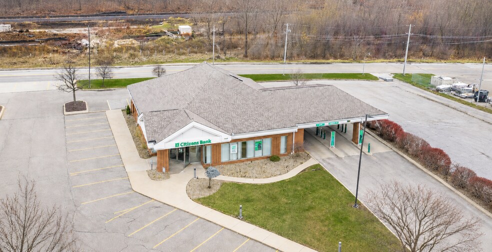 1165 E Waterloo Rd, Akron, OH à vendre - Photo de l’immeuble – Image 1 sur 9
