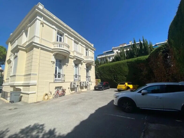 Bureau dans Nice à louer - Photo de l’immeuble – Image 3 sur 22