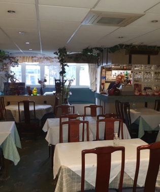 309 Hale Rd, Altrincham à vendre - Photo intérieure – Image 2 sur 3