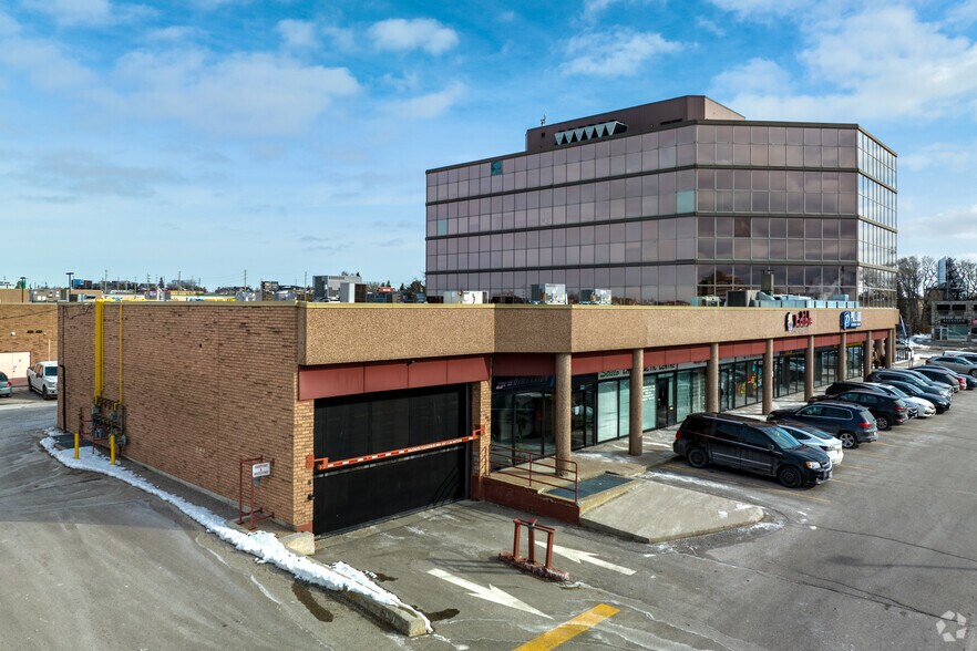 3200 Dufferin St, Toronto, ON à louer - Photo de l’immeuble – Image 2 sur 6