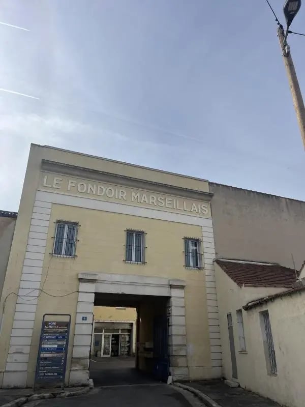 Plus de détails pour Bureau à vendre