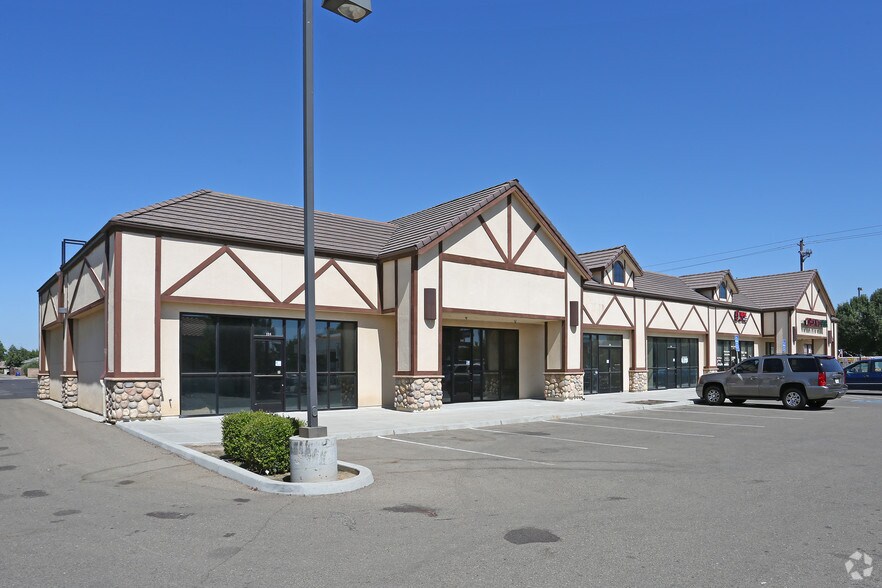 380-396 Sierra St, Kingsburg, CA à louer - Photo de l’immeuble – Image 3 sur 12