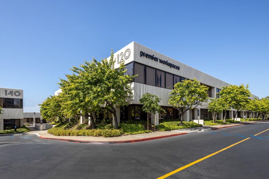 120 Newport Center Dr, Newport Beach, CA à louer - Photo de l’immeuble – Image 3 sur 9