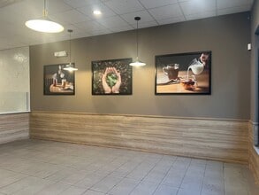 113-127 E Clements Bridge Rd, Runnemede, NJ à louer Photo intérieure– Image 1 sur 11