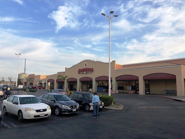 1043-1199 N Mount Vernon Ave, Colton, CA à louer - Photo de l’immeuble – Image 1 sur 10