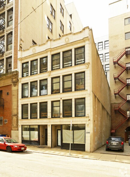 330-332 Third Ave, Pittsburgh, PA à vendre - Photo principale – Image 1 sur 6
