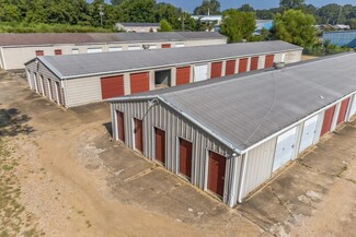 Plus de détails pour 675 N Jefferson St, Houston, MS - Spécialisé à vendre