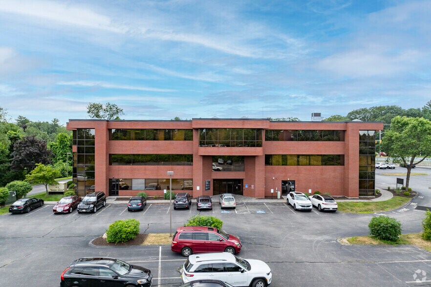 1 Stiles Rd, Salem, NH à vendre - Photo de l’immeuble – Image 3 sur 5