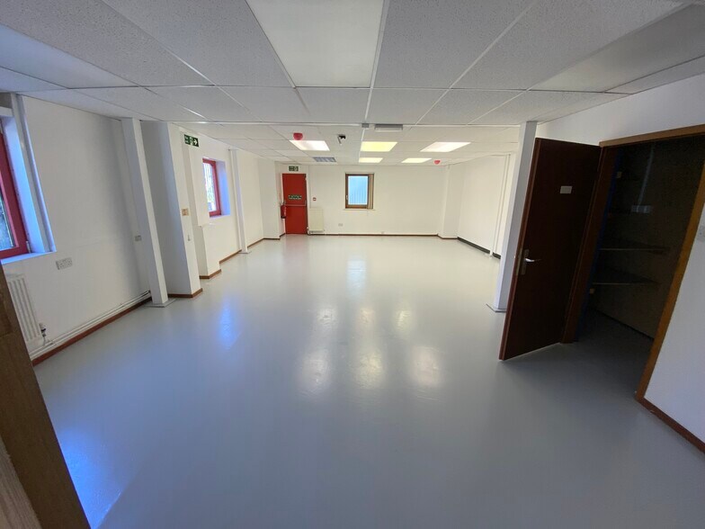 10-11 Caxton Ct, St Albans à louer - Photo de l’immeuble – Image 3 sur 6