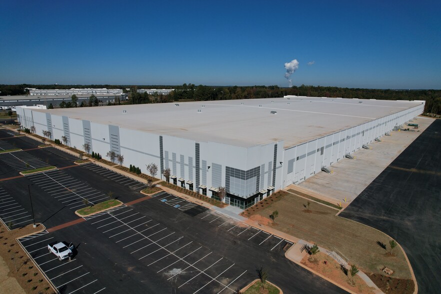 2087 Williams Industrial Blvd, Rock Hill, SC à louer - Photo de l’immeuble – Image 2 sur 10