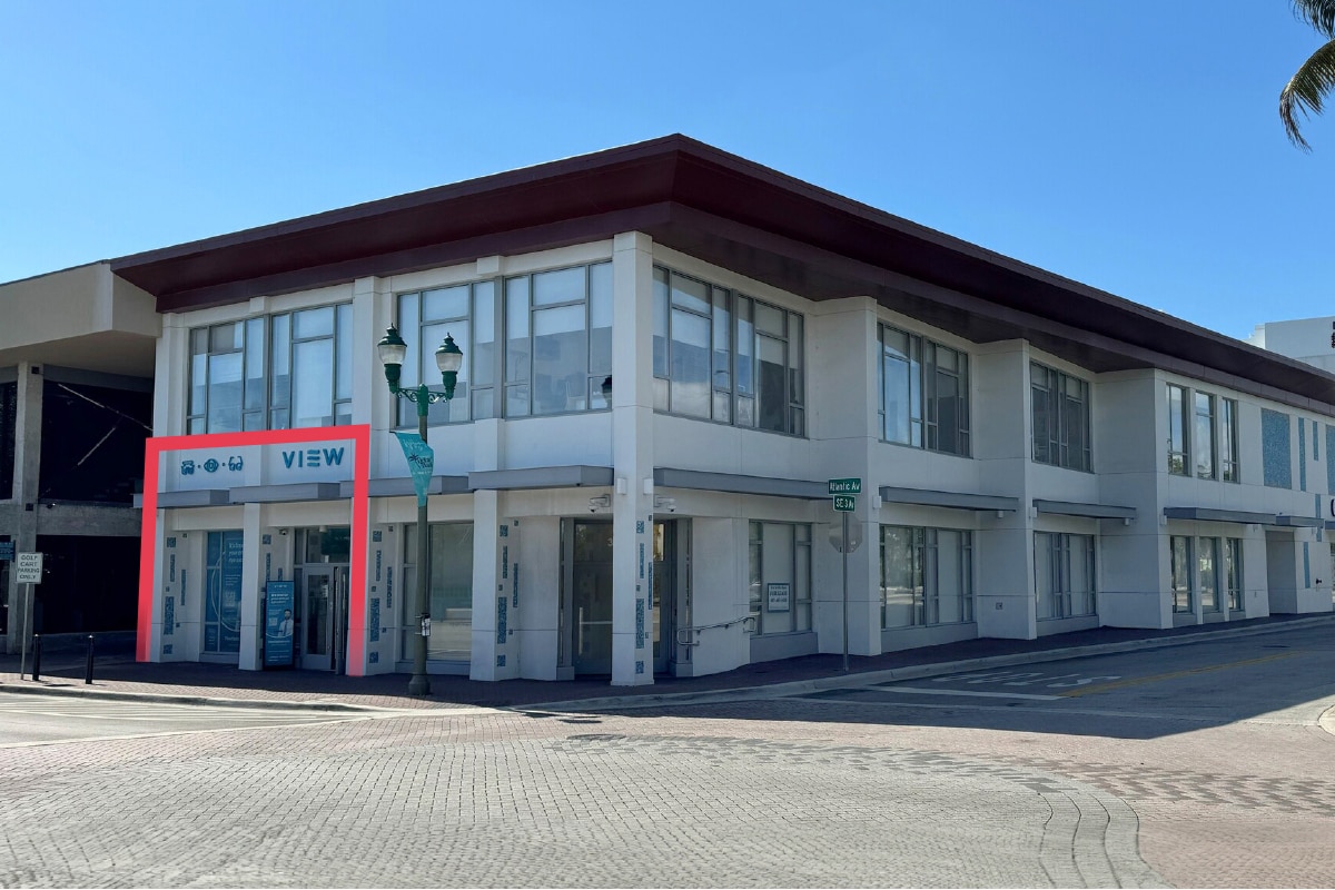 302 E Atlantic Ave, Delray Beach, FL à louer Photo de l’immeuble– Image 1 sur 3