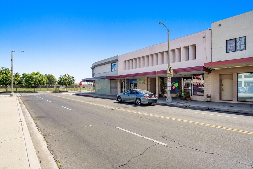 6450 Bellingham Ave, North Hollywood, CA à vendre - Photo de l’immeuble – Image 2 sur 17