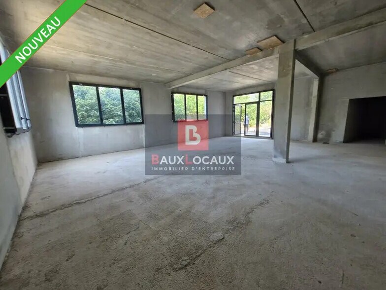 Local commercial dans Aubagne à louer - Photo intérieure – Image 2 sur 5