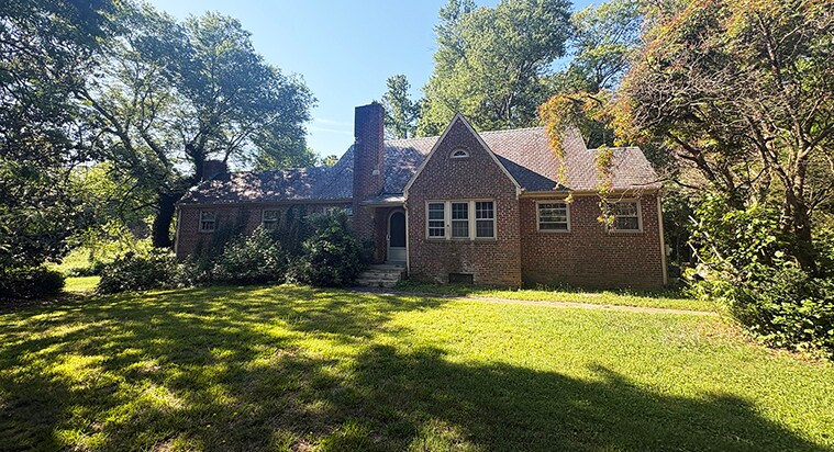 7817 Jahnke Rd, North Chesterfield, VA à vendre - Photo de l’immeuble – Image 2 sur 3