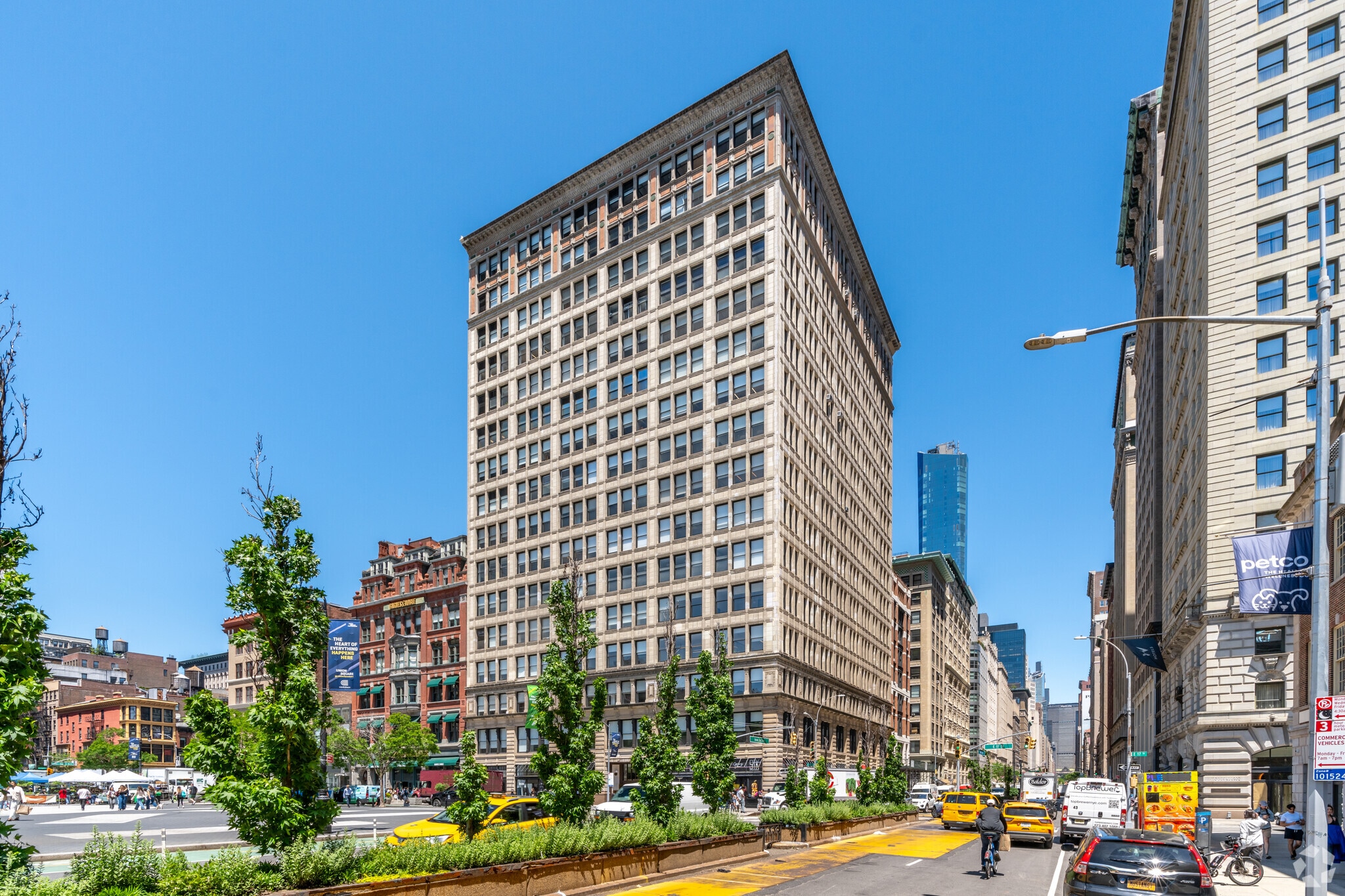 200 Park Ave S, New York, NY à louer Photo principale– Image 1 sur 19