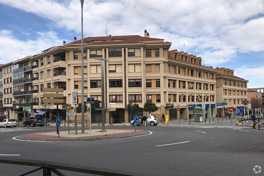 Avenida del Acueducto, 28, Segovia, Segovia à vendre - Photo de l’immeuble – Image 2 sur 2