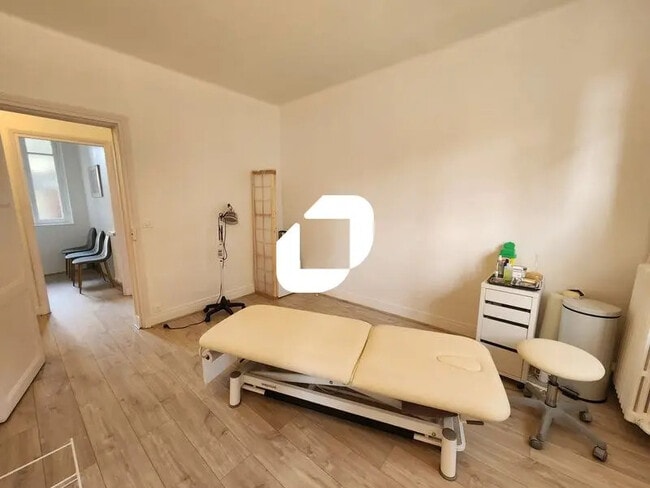 Plus de détails pour Bureau à vendre