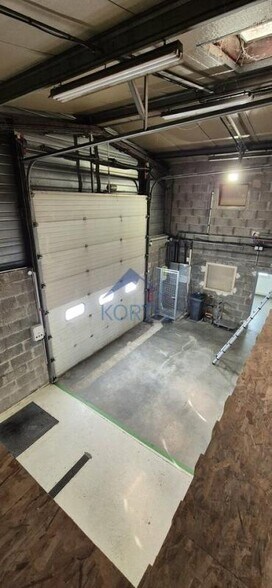 151 Rue Ampère, Péronnas à vendre - Photo de l’immeuble – Image 3 sur 7