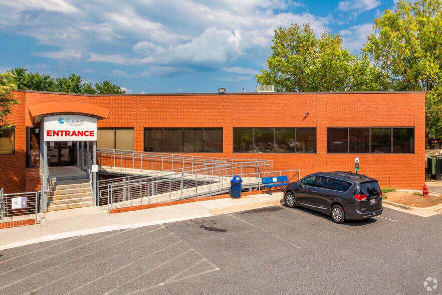 1 Taft Ct, Rockville, MD à louer - Photo de l’immeuble – Image 2 sur 7